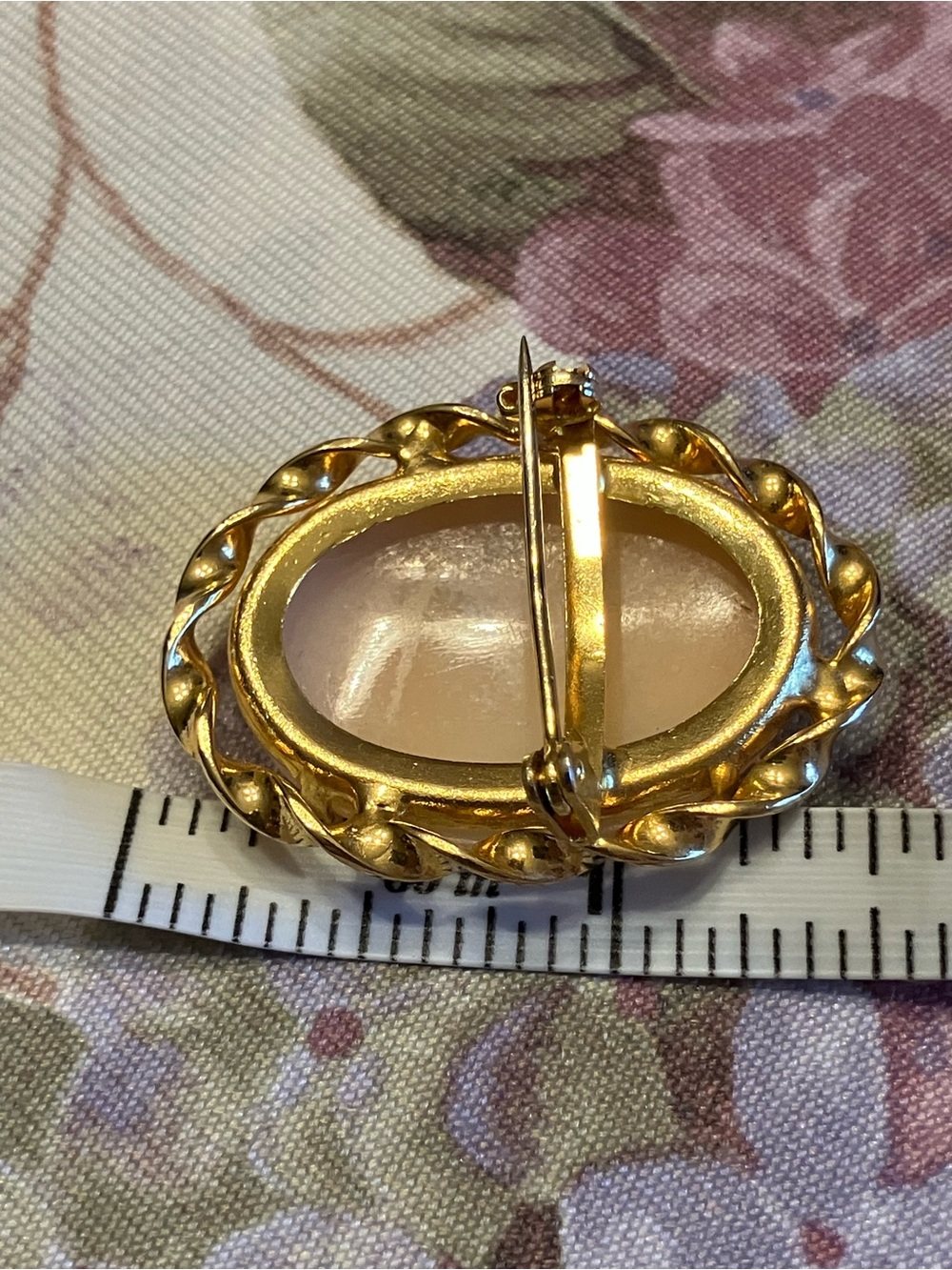 She’ll Cameo 1 1/2” Long - Picture 5 of 11
